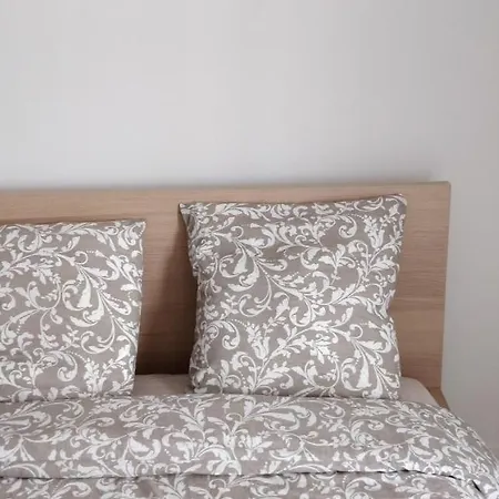 Modern 1 Bedroom Near The Metro. Holiday home Ivry-sur-Seine