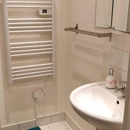 Modern 1 Bedroom Near The Metro. Holiday home Ivry-sur-Seine
