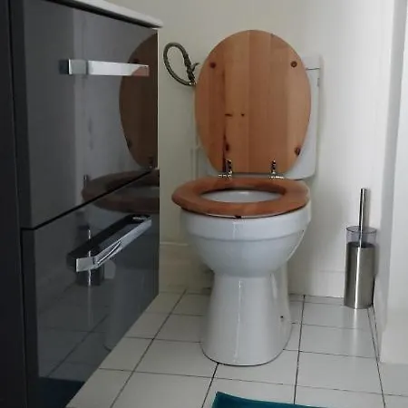 Modern 1 Bedroom Near The Metro. Holiday home Ivry-sur-Seine